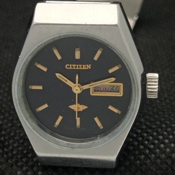 Vintage 1982 Citizen Automatic Womans Silver Watch W/daydate & Gold accents main image 8